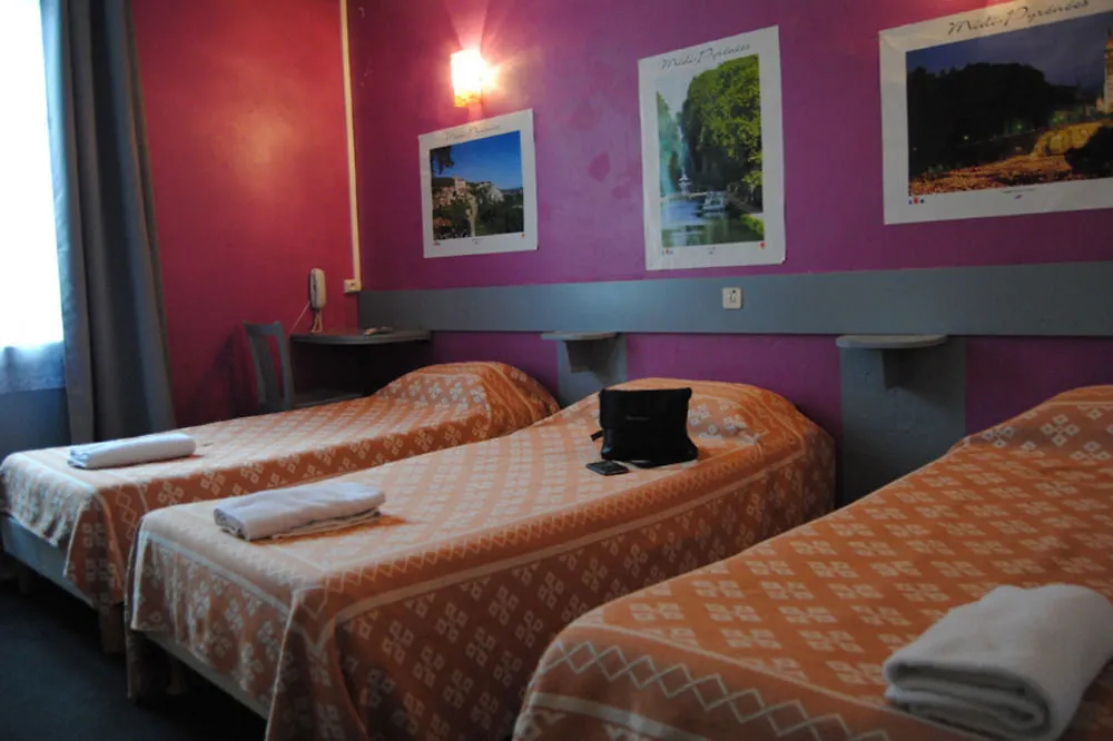**  Hotel De Geneve Lourdes Francia