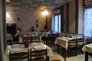 Hotel De Geneve Lourdes